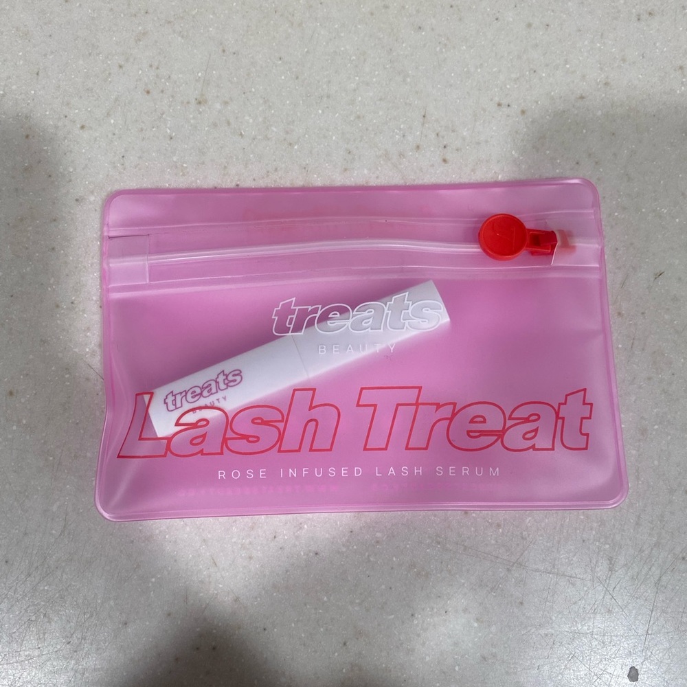 lash serum